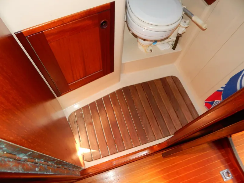 Slide: The Image of Sweden Yachts C38/39 1984 - 4978402