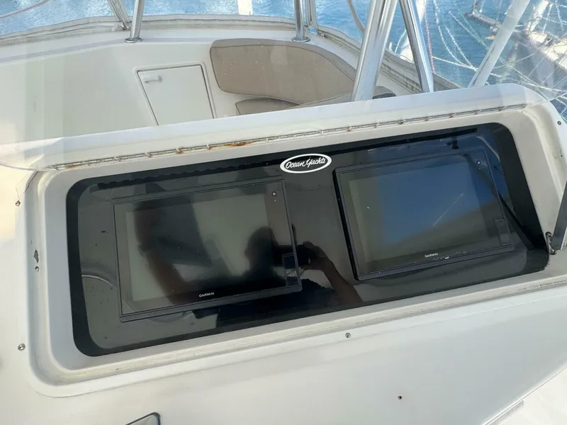 Slide: The Image of Ocean 48 Convertible 2000 - 4976382