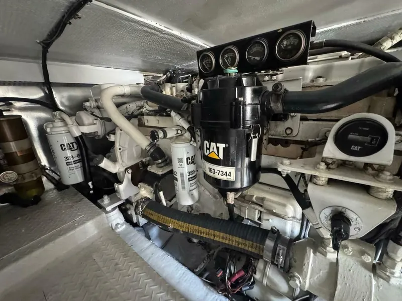 Slide: The Image of Ocean 48 Convertible 2000 - 4976387