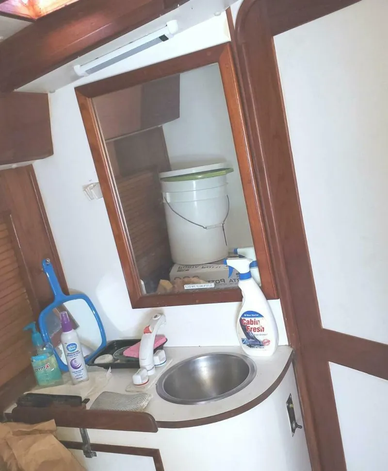 Slide: The Image of Morgan Nelson Marek 45-4 1983 - 4976510