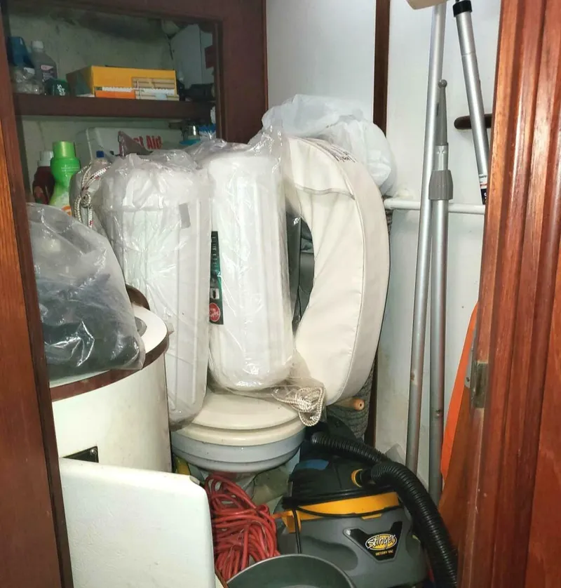 Slide: The Image of Morgan Nelson Marek 45-4 1983 - 4976498