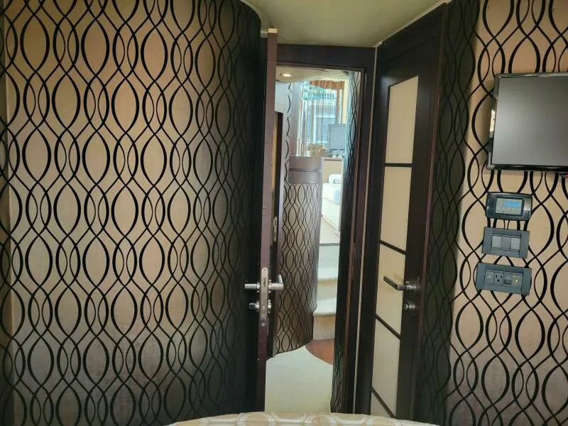 Slide: The Image of Azimut 43S 2009 - 4976837