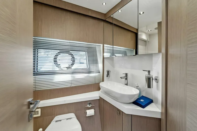 Slide: The Image of Sunseeker Manhattan 52 - 4977082