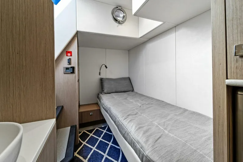 Slide: The Image of Sunseeker Manhattan 52 - 4977088
