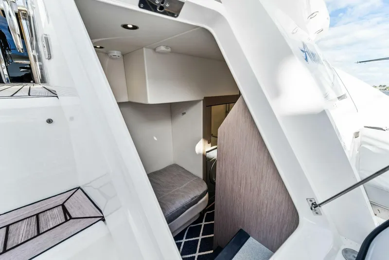Slide: The Image of Sunseeker Manhattan 52 - 4977091