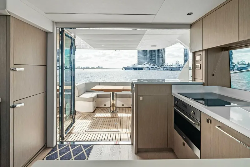 Slide: The Image of Sunseeker Manhattan 52 - 4977099