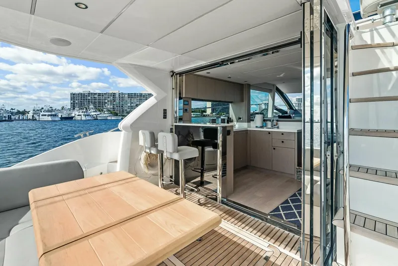Slide: The Image of Sunseeker Manhattan 52 - 4977101