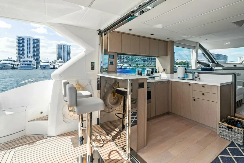 Slide: The Image of Sunseeker Manhattan 52 - 4977103