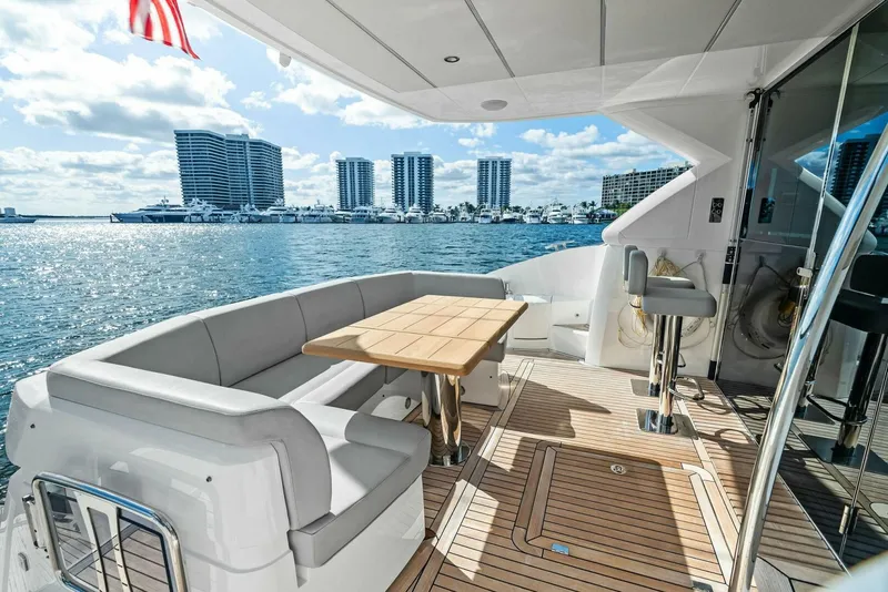 Slide: The Image of Sunseeker Manhattan 52 - 4977107