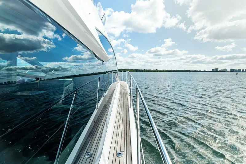 Slide: The Image of Sunseeker Manhattan 52 - 4977109