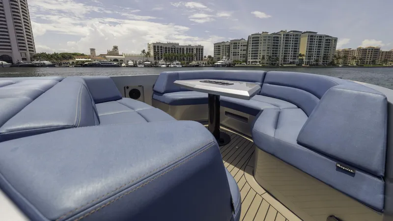 Slide: The Image of Vanquish VQ45 - 5369503