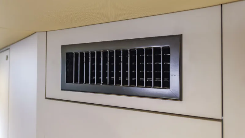 Slide: The Image of Vanquish VQ45 - 5369557