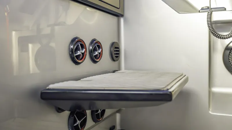 Slide: The Image of Vanquish VQ45 - 5369572