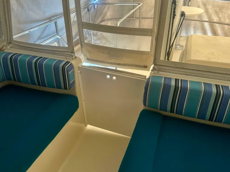 Slide: The Image of Mainship 400 Trawler 2003 - 4977688