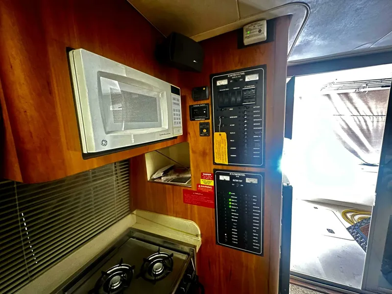Slide: The Image of Mainship 400 Trawler 2003 - 4977716