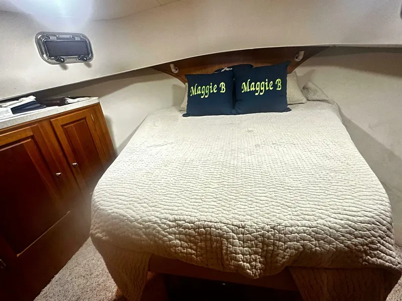 Slide: The Image of Mainship 400 Trawler 2003 - 4977719