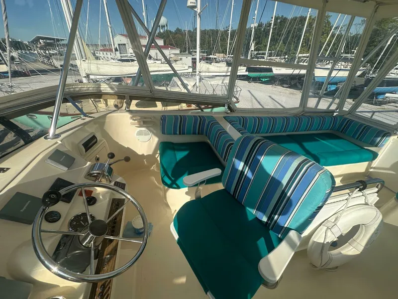 Slide: The Image of Mainship 400 Trawler 2003 - 4977678