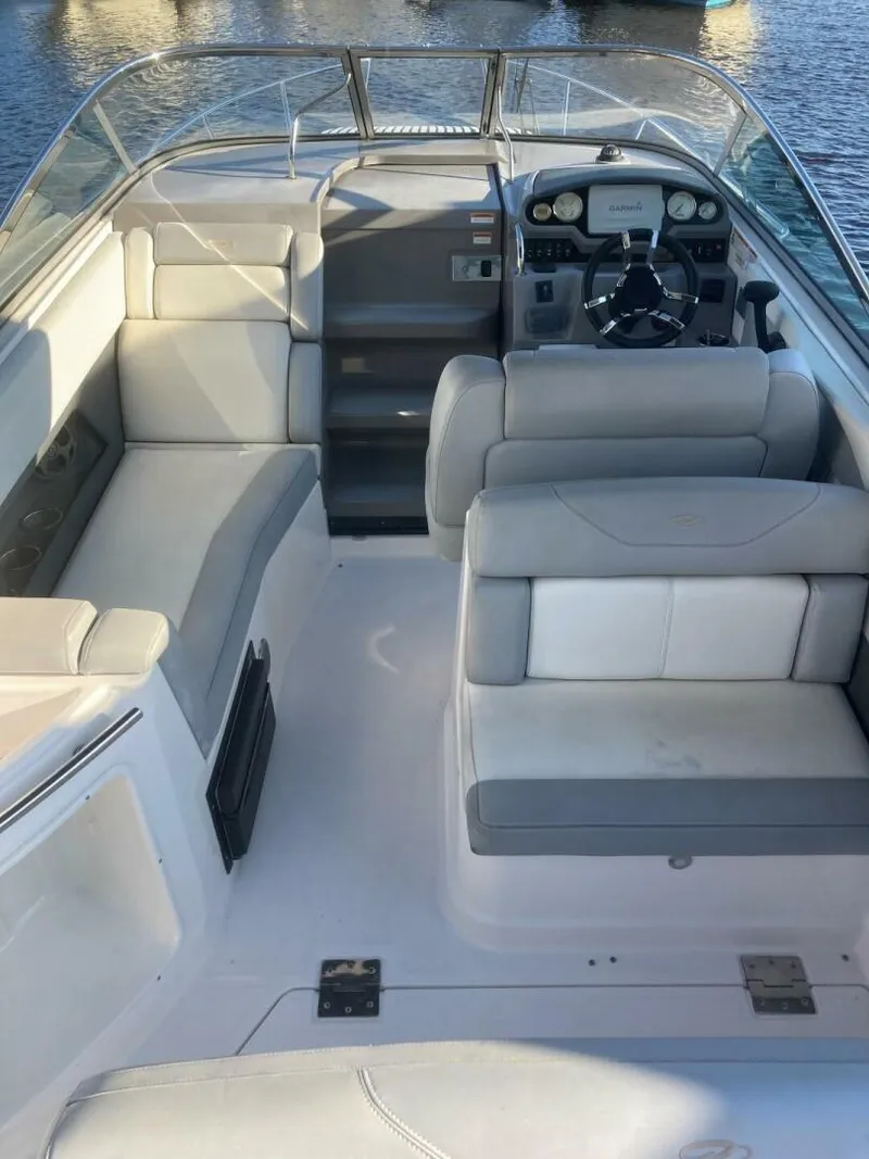 Slide: The Image of Regal 28 Express 2015 - 4984847