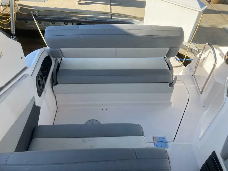 Slide: The Image of Regal 28 Express 2015 - 4984849