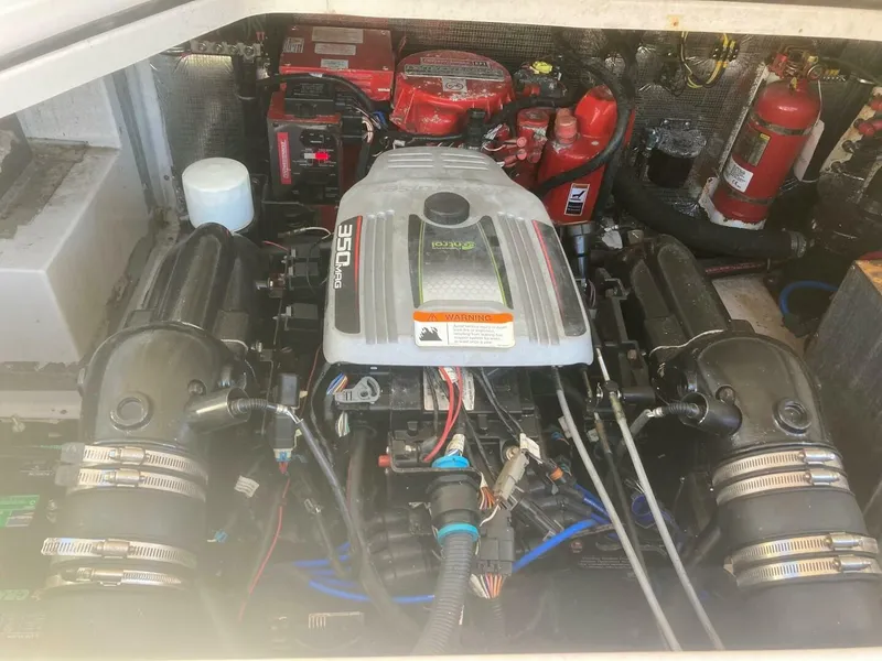 Slide: The Image of Regal 28 Express 2015 - 4984859