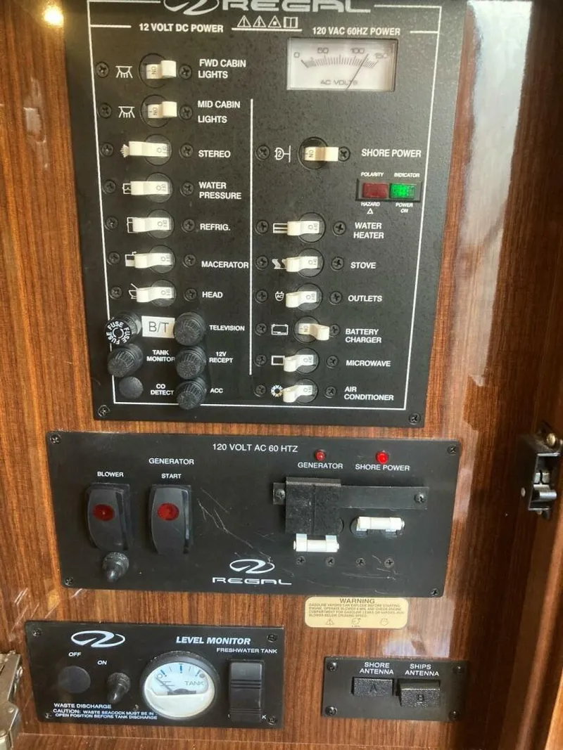 Slide: The Image of Regal 28 Express 2015 - 4984860