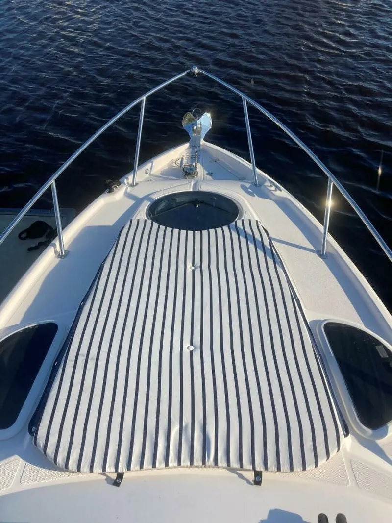 Slide: The Image of Regal 28 Express 2015 - 4984851