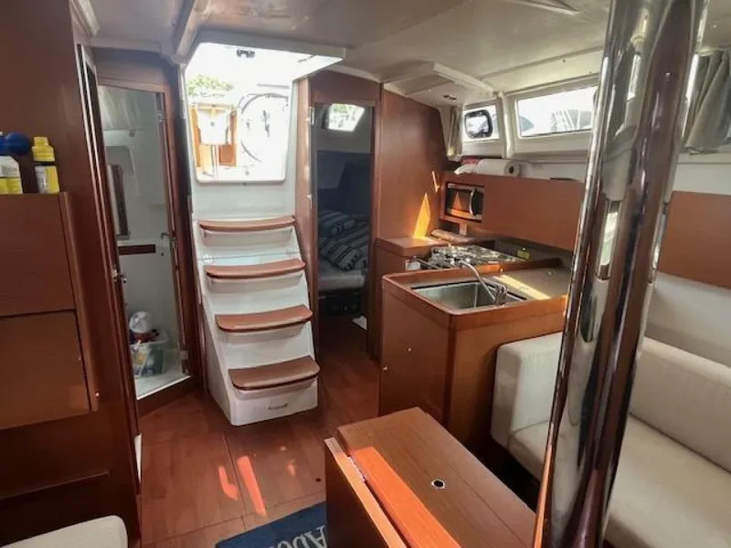 Slide: The Image of Beneteau Oceanis 38.1 2017 - 4979313