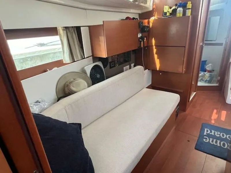 Slide: The Image of Beneteau Oceanis 38.1 2017 - 4979314