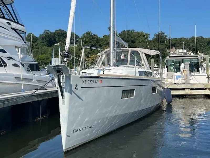 Slide: The Image of Beneteau Oceanis 38.1 2017 - 4979323
