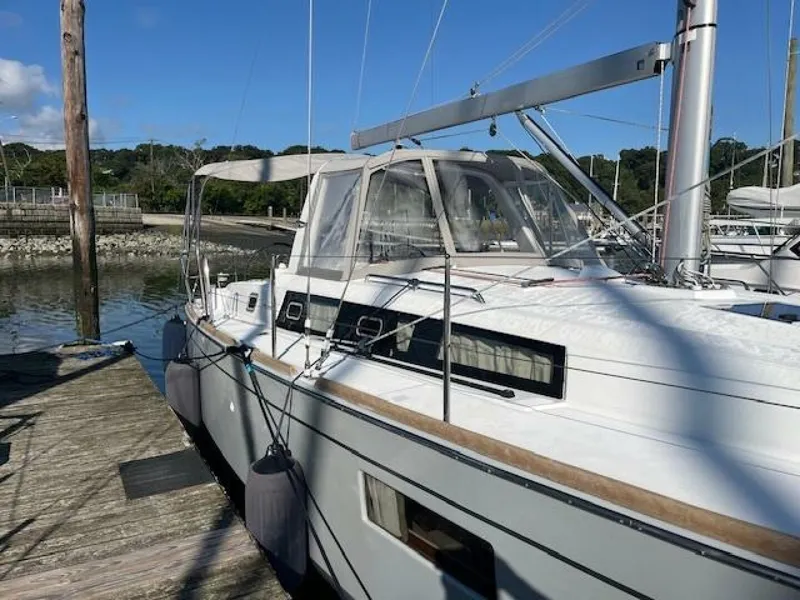 Slide: The Image of Beneteau Oceanis 38.1 2017 - 4979331