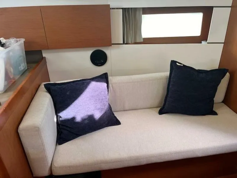 Slide: The Image of Beneteau Oceanis 38.1 2017 - 4979354