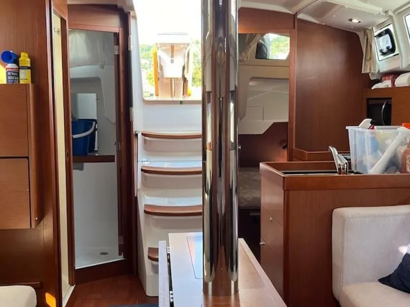 Slide: The Image of Beneteau Oceanis 38.1 2017 - 4979366