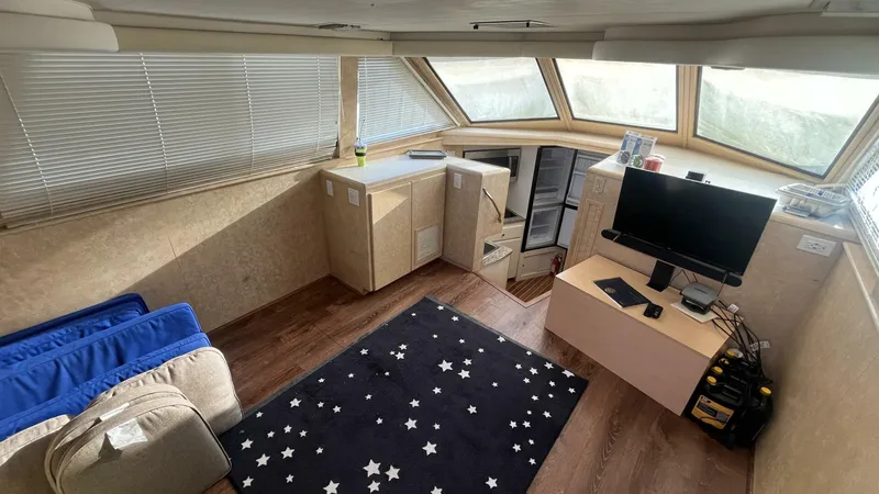 Slide: The Image of Hatteras Double Cabin 1994 - 5007959