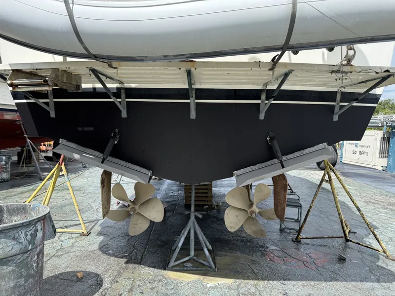 Slide: The Image of Hatteras Double Cabin 1994 - 7531937