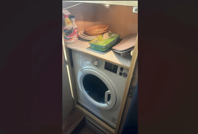 Slide: The Image of Hatteras Double Cabin 1994 - 5008006