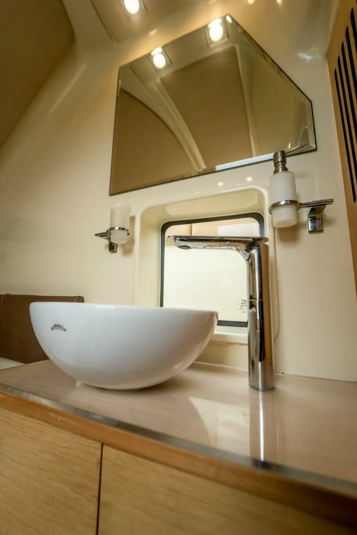 Slide: The Image of Chris-Craft 34 Catalina 2018 - 5477005