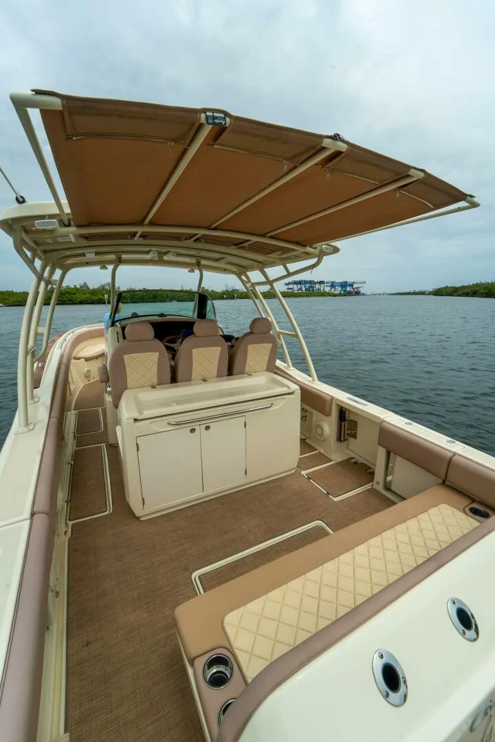 Slide: The Image of Chris-Craft 34 Catalina 2018 - 5477030