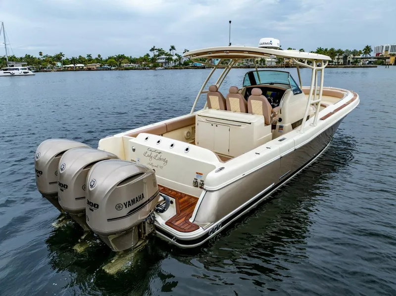 Slide: The Image of Chris-Craft 34 Catalina 2018 - 5477094