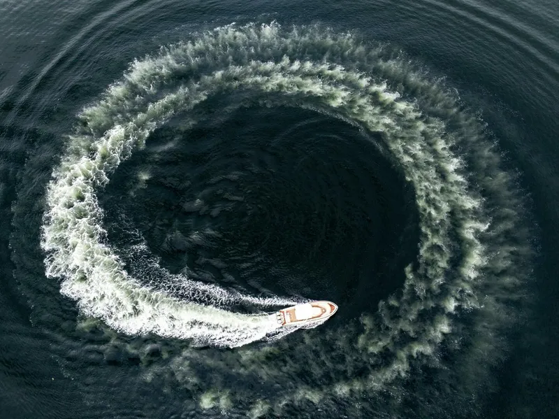 Slide: The Image of Chris-Craft 34 Catalina 2018 - 5477104