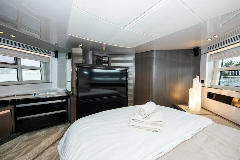 Slide: The Image of Azimut S7 2021 - 5015188