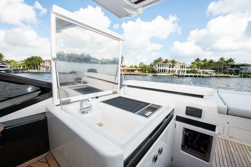 Slide: The Image of Azimut S7 2021 - 5015217