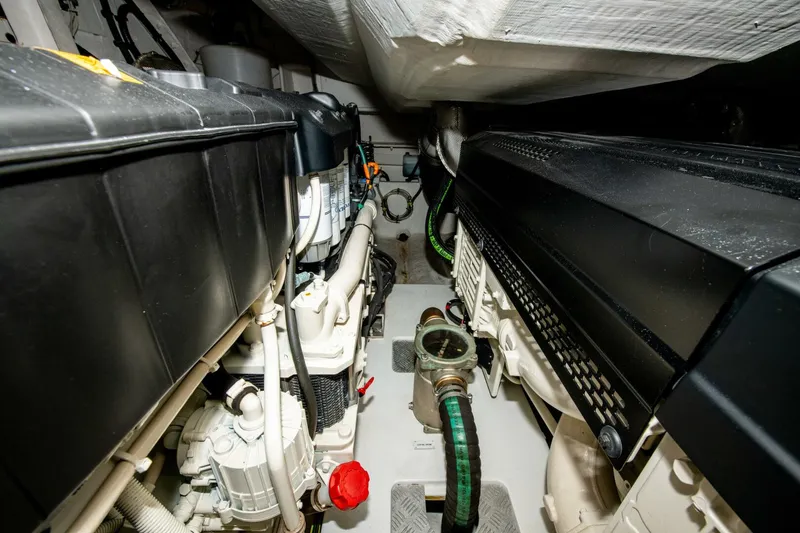 Slide: The Image of Azimut S7 2021 - 5015239