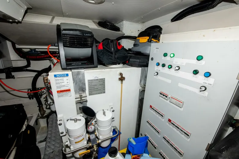 Slide: The Image of Azimut S7 2021 - 5015244