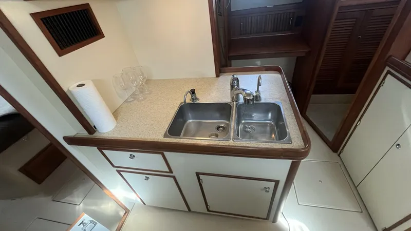 Slide: The Image of Island Packet SP Cruiser / Motorsailer 2008 - 5162937