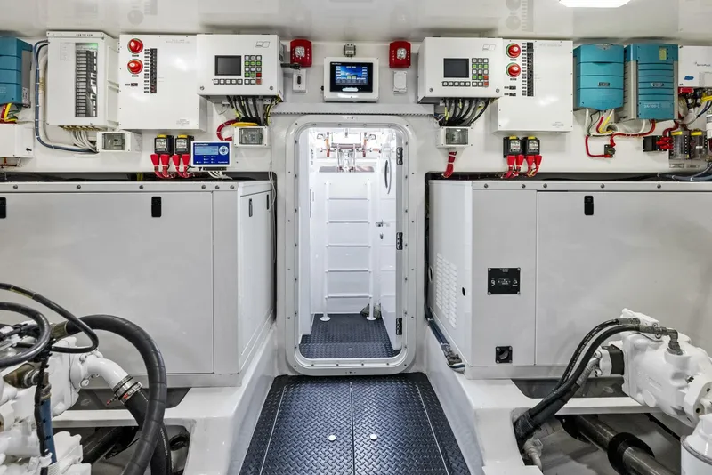 Slide: The Image of Viking 80 Convertible 2019 - 5009354