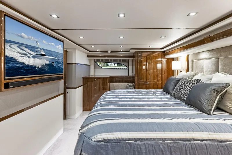 Slide: The Image of Viking 80 Convertible 2019 - 5009306