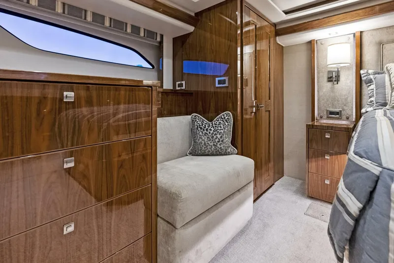 Slide: The Image of Viking 80 Convertible 2019 - 5009308