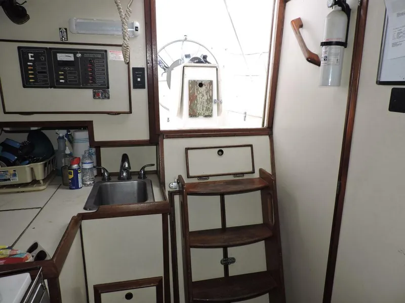 Slide: The Image of Custom Wings 33 Ketch 1982 - 4981590