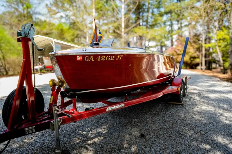 Slide: The Image of 1047653 04 3 - 5152279