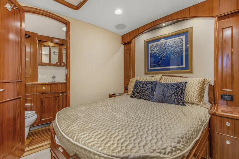 Slide: The Image of 2005 76 Whiticar Enclosed Bridge Badonkadonk Port Stateroom - 4982596